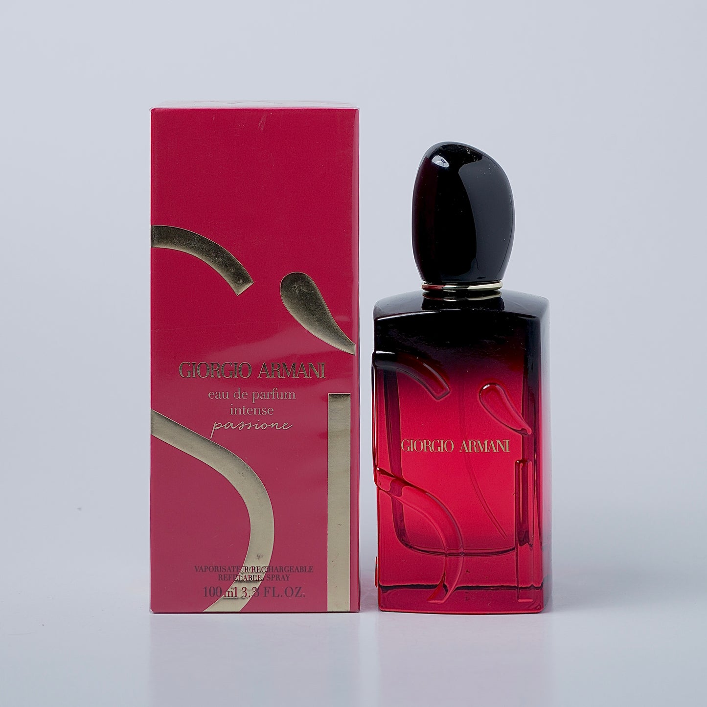 Sì Passione luxury perfume by Giorgio Armani