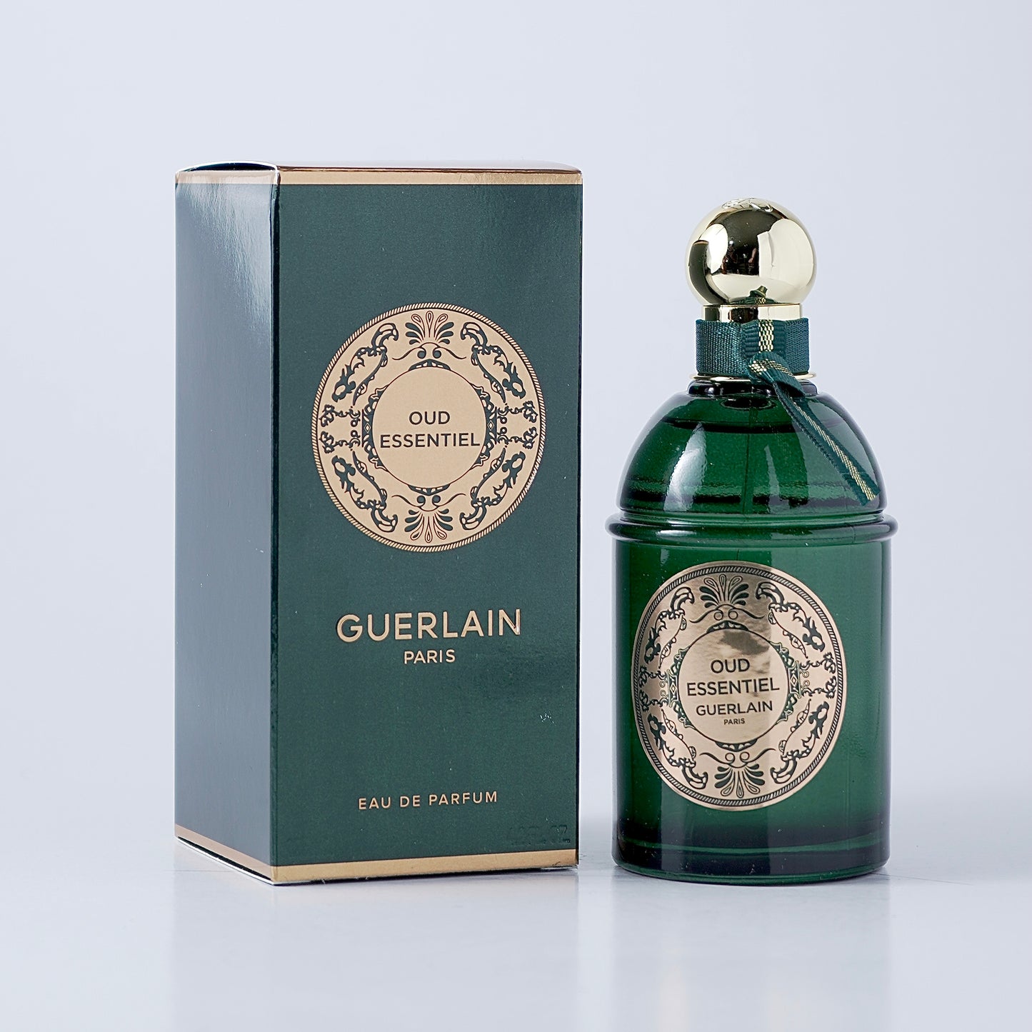 Oud Essentiel luxury perfume by Guerlain