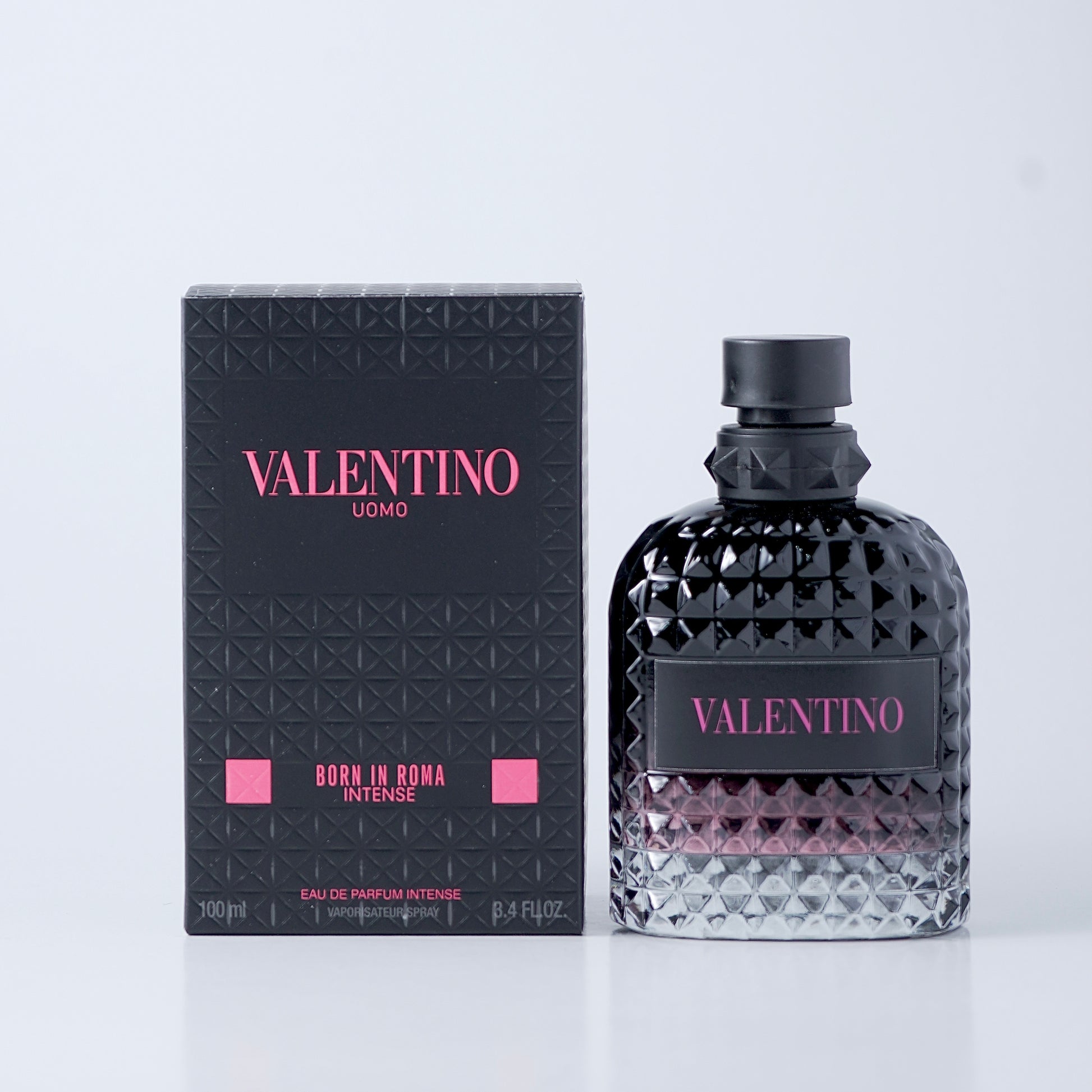 Uomo Born In Roma Intense perfume by Valentino